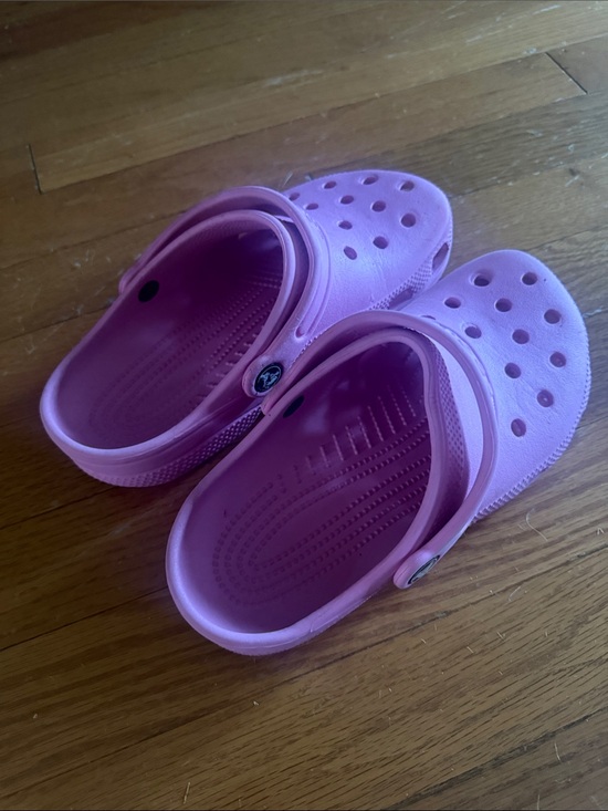CROCS Other - CROCS Kids Pink Classic Clog Sandals